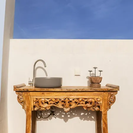 Clover House Tavira