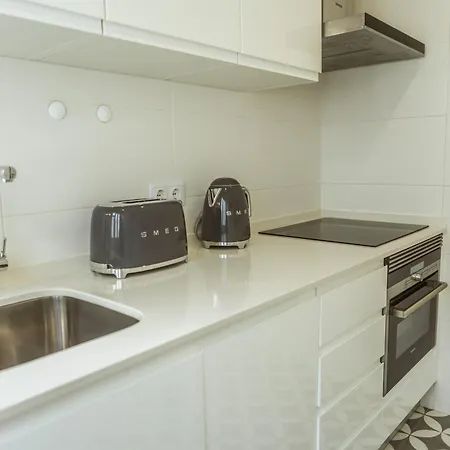 Clover House Tavira