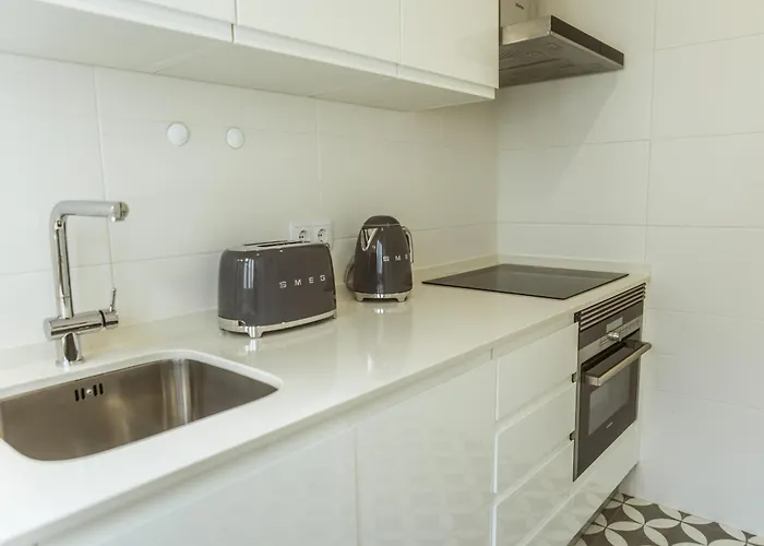 Clover House Tavira