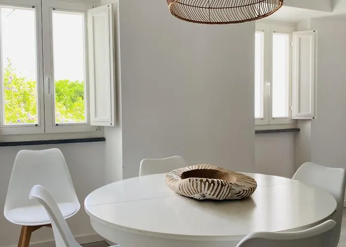 Clover House Apartment *