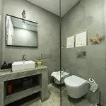 Clover House Apartment