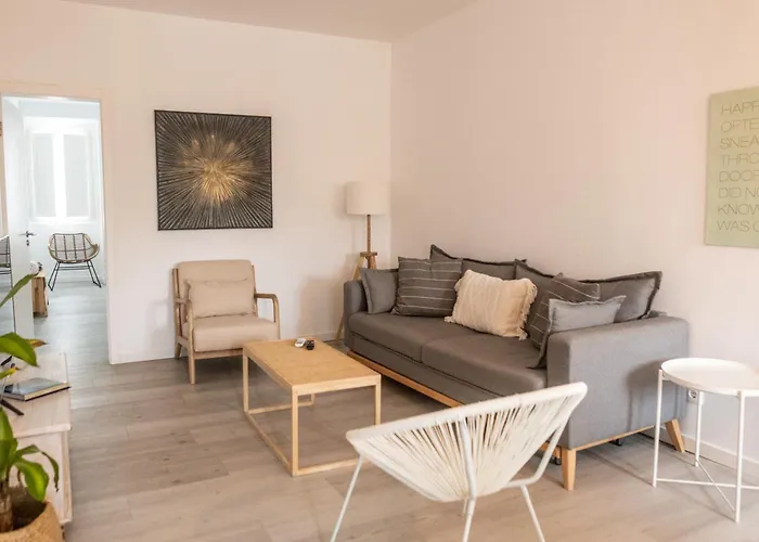 Clover House Tavira